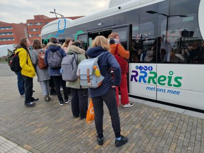 Drukte bij RRReis bus