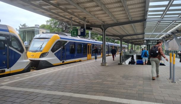 NS Sprinter Harderwijk