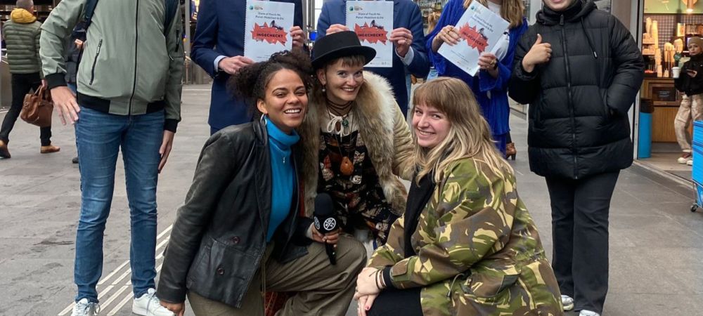 Overhandiging State of Youth